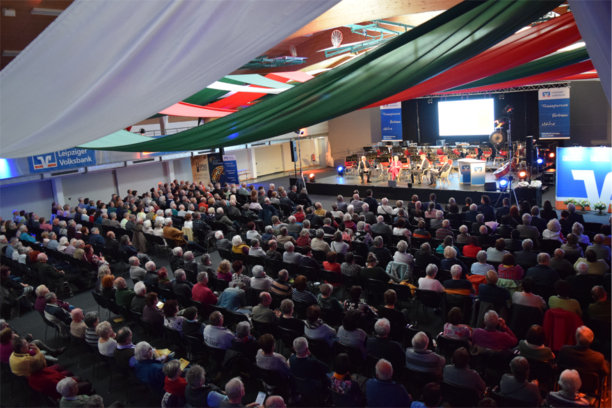 Voller Saal in der Stadthalle Belgern