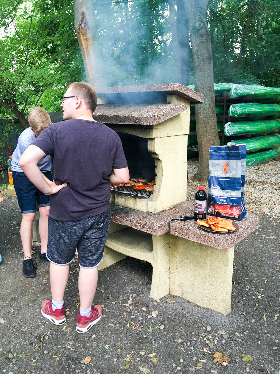 Der Tag wurde mit einem gemütlichen Grillen abgerundet.